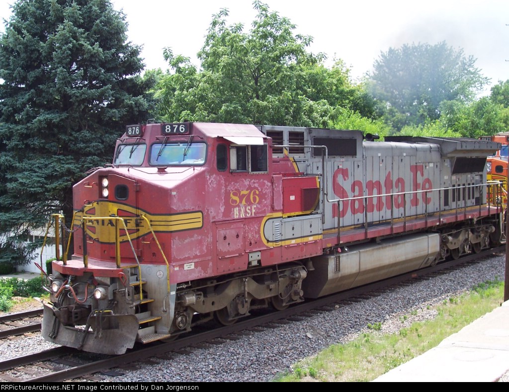 BNSF 876